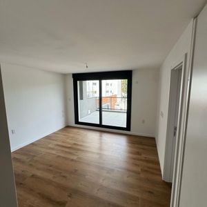 Departamento Pròximo A Acevedo Dìaz, Impecable 