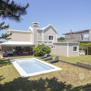 Casa En Alquiler Temporal En Club De Mar - Lho2281112