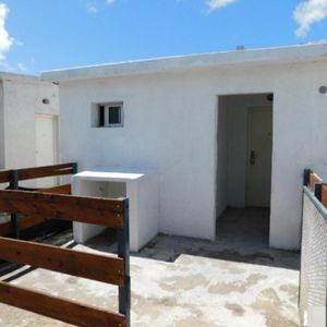 Venta De Dos Monoambientes Con Renta