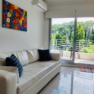 Venta Pent House Con Gran Terraza En Zona Tranquila Muy Próxima A Servicios
