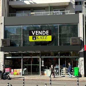 18 De Julio Y Pablo De Maria, 461 M2, 11 Mts Frente, Con Renta!!