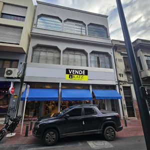 Colón Proximo Peatonal Sarandi, 1425 M2 , Ascensor !!