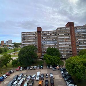 Apartamento En Venta 2 Dormitorios Malvin, Se Vende Alquilado