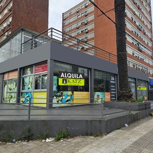 Luis Alberto De Herrera, Esquina, Frente Nuevocentro, 375 M2 , Frente 19 Mts !!