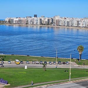Rambla De Pocitos Nuevo, 240 M2, 3 Suites, Gge X 2 , Amenities !!