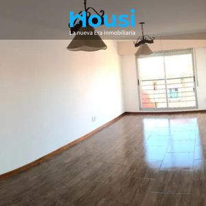 Venta Apartamento 4 Dormitorios, 2 Baños. Garaje. Bella Vista A Pocas Cuadras De Bulevar Artigas