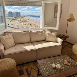 Apartamento En Punta Del Este. 1 Dormitorio Con Vista Al Mar