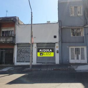 Local - Acevedo Diaz Proximo Tres Cruces, 6 Mts De Frente, Nuevo, Apto Gastronomía !!