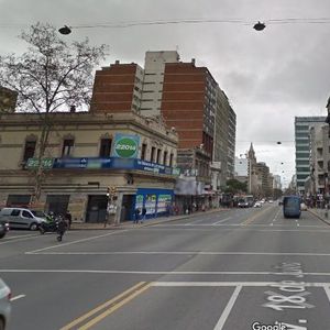 Venta De Residencial Estudiantil En Pleno 18 De Julio.