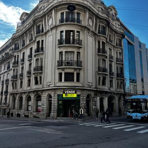 25 De Mayo Esq. Juncal Local   Deposito, 194 M2, Rentabilidad 7%!!