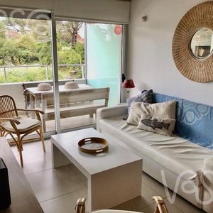 Apartamento De Dos Dormitorios A La Venta En Punta Del Este 