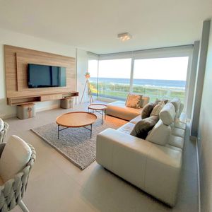 Espectacular Departamento En Alquiler En Playa Brava 