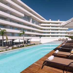 Apartamento En Colonia Sobre Rambla Con Vista Al Río