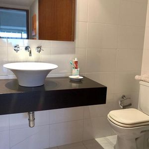 Venta Apartamento 2 Dormitorios, Sobre El Mar!