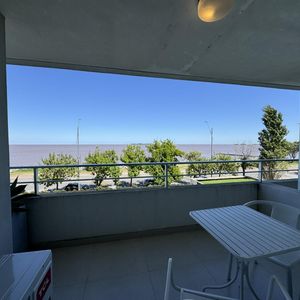 ¡venta De Monoambiente Con Vista Al Rio! Colonia