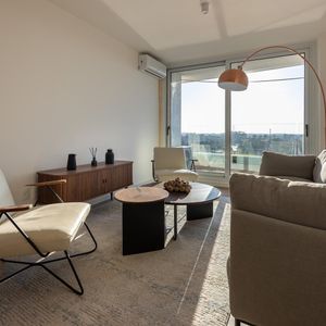 Venta Apartamento Tres Dormitorios Con Terraza En Carrasco, Montevideo
