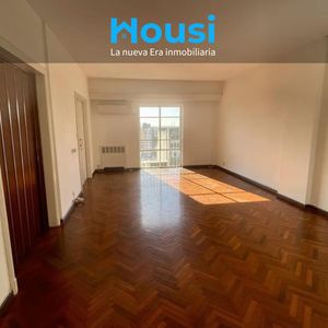 Apartamento En Alquiler 4 Dormitorios Y Garaje Bien Ubicado Sobre 18 De Julio Cordón 