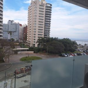 Venta Apartamento 1 Dormitorio Con Garaje Puerto Del Buceo A Estrenar