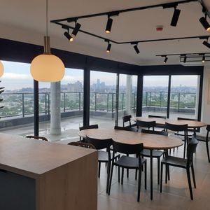 Apartamento De 2 Dormitorios En Venta, Malvin Ap5080862