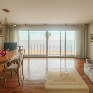 Apartamento 3 Dormitorios Y Servicio En Rambla República Del Perú Y Scosería - Pocitos