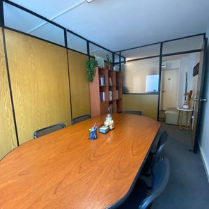 Venta Oficina 33 M² Con Renta En Ciudad Vieja