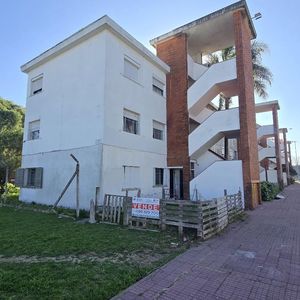 Venta De Aprtamento Dos Dormitorios En Villa Española