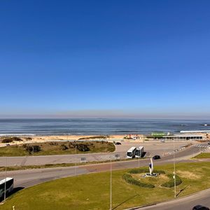 Espectacular Vista ,  Apartamento De 3 Dormitorios En Alquiler De Temporada