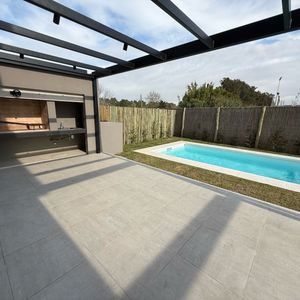 Excelente Casa En Alquiler En Parques II
