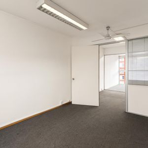 Oficina En Centro (montevideo)