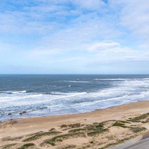 Magnífico Apartamento Con Vista Al Mar, Frente A Playa Brava