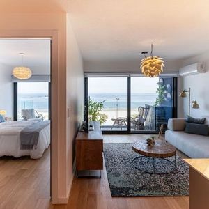 Venta Apartamento Dos Dormitorios Con Terraza Y Patio. Con Renta En Malvin