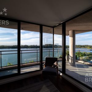 Apartamento De Dos Dormitorios En Venta En Parque Carrasco - 306