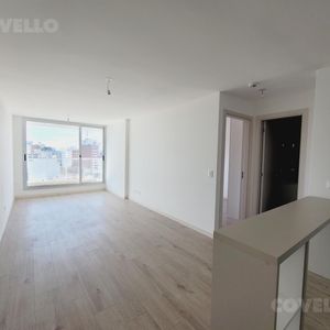 Venta Apartamento 1 Dormitorio Piso Alto Al Frente Tres Cruces