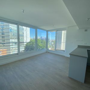 Venta De Apartamento En Joy Montevideo, 2 Dormitorios, 2 Baños Y Toilette. Variedad De Amenities