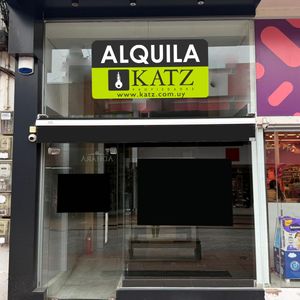 Sarandi E Ituzaingo, 100 M2, 5 Mts De Frente, Doble Altura !!