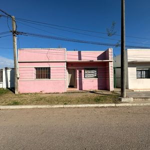 Casa Ubicada En Zona Norte De La Ciudad Sobre Calle Avenida Ansina 