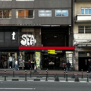 18 De Julio Frente A Imm, 250 M2 + Entrepiso, 10 Mts De Frente!!