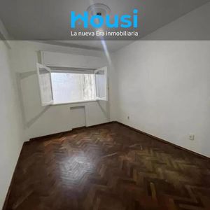 Apartamento En Alquiler 4 Dormitorios 2 Baños Muy Amplio. Pocitos 