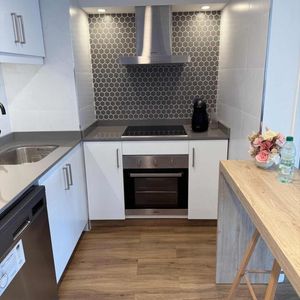 Apartamento En Alquiler Anual Península