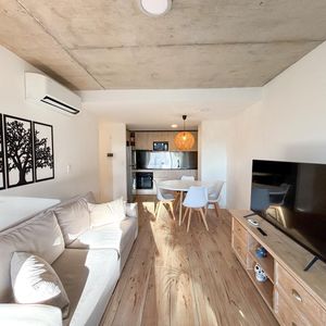 Alquiler Temporada Apartamento 2 Dormitorios Playa Mansa, Con Amenities