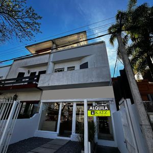 Casa De Altos Ellauri Esq. Montero 95 M2, Ideal Empresa!!