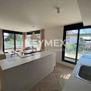 Venta Apartamento 2 Dormitorios Frente Al Mar Con Parrillero En Barra De Carrasco