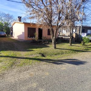 Casa En Zona Norte De Carmelo