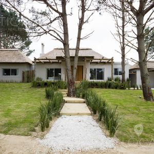 Alquiler Casa Barrio Cerrado 6 Dormitorios Laguna Escondida, José Ignacio 