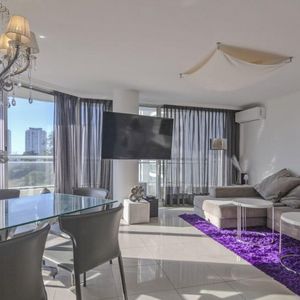 Venta Apartamento 3 Dormitorios Y Dependencia, Playa Brava, Punta Del Este