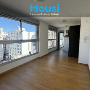 Apartamento En Alquiler Monoambiente Excelente Ubicación Punta Carretas A Pasos De La Rambla  