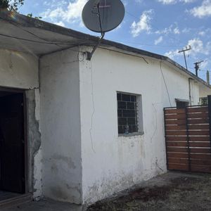 Casa De Dos Dormitorios En Venta En Manga - 002