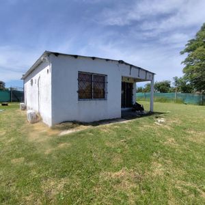 2 Casas En Un Amplio Terreno  De 4613m2