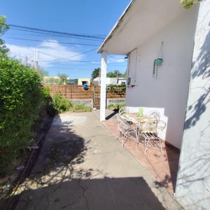 Casa Y Dos Apartamentos A Reciclar En Un Mismo Padrón