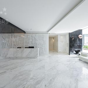 Local Comercial En Alquiler En Barrio Sur